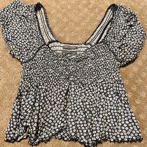 Urban Outfitters Black and White Puff Sleeve Blouse